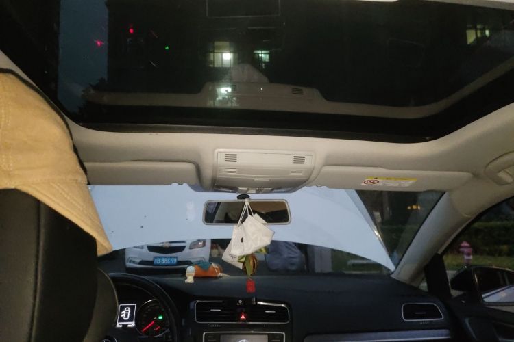 大众 高尔夫 2017款 230TSI 自动舒适百万辆纪念版中控内饰22