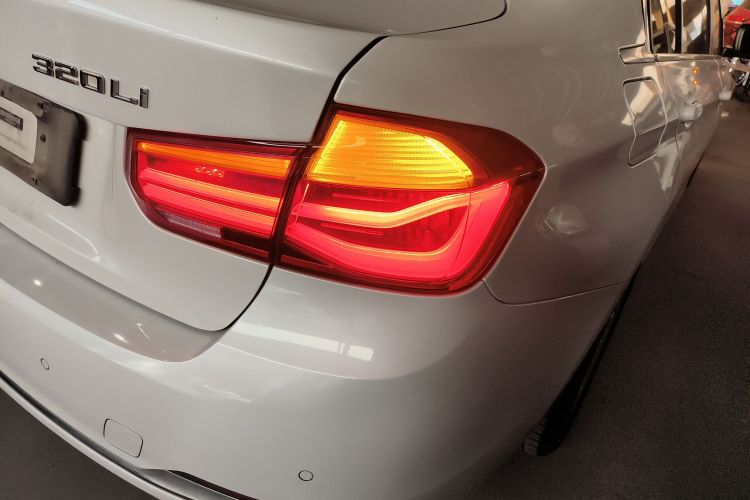 宝马3系 2017款 320Li 时尚型车身外观6006