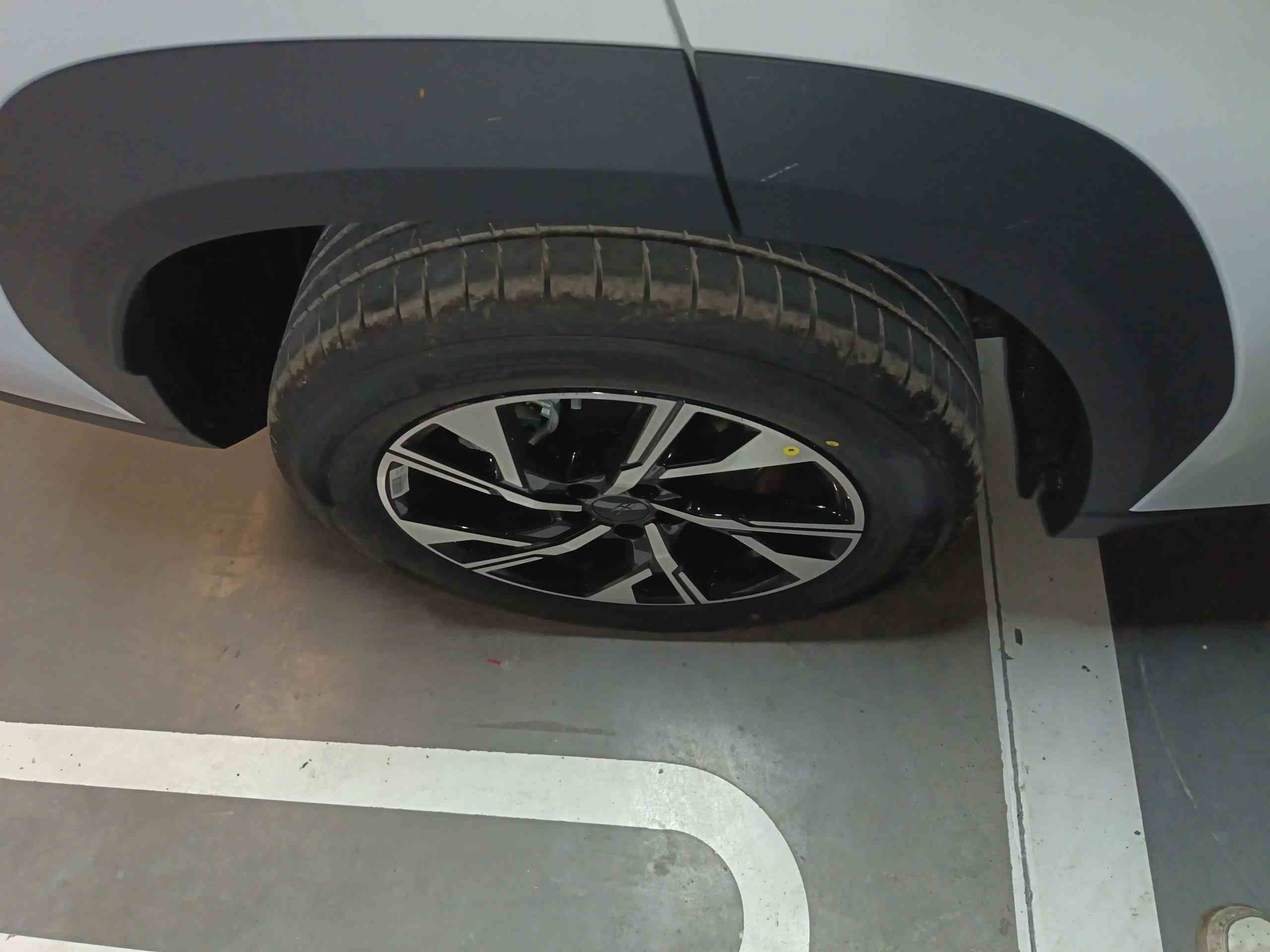 吉利汽车 博越L 2025款 第四代 1.5TD DCT 启程(3)