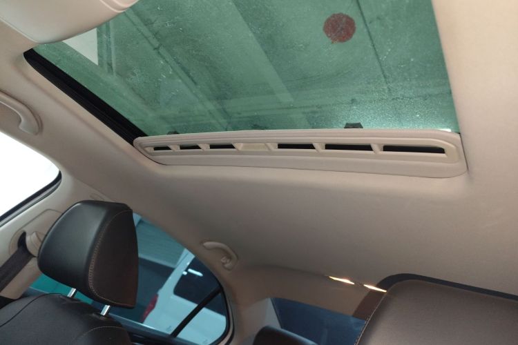 大众 速腾 2018款 280TSI DSG豪华型局部细节22