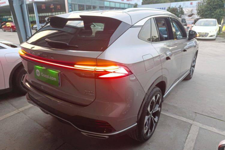 荣威RX5 2023款 1.5T 尊荣滑屏版车身外观7