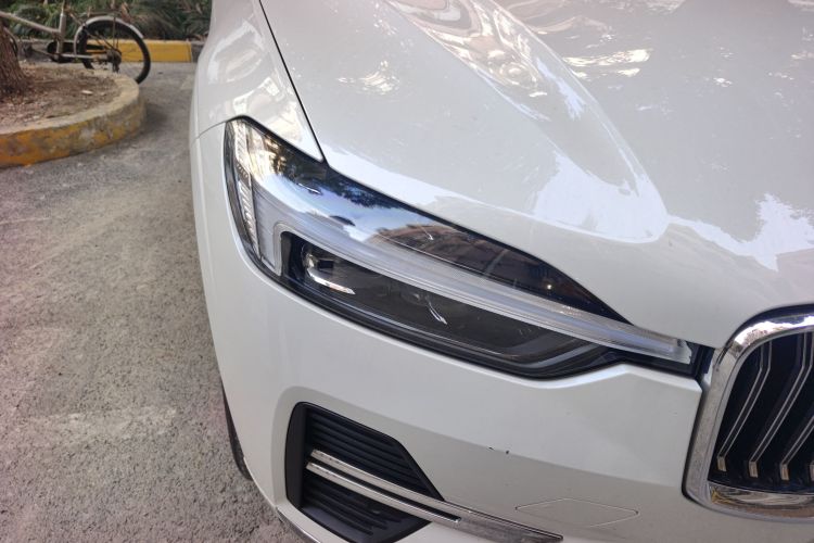 沃尔沃XC60 2022款 B5 四驱智逸豪华版车身外观8