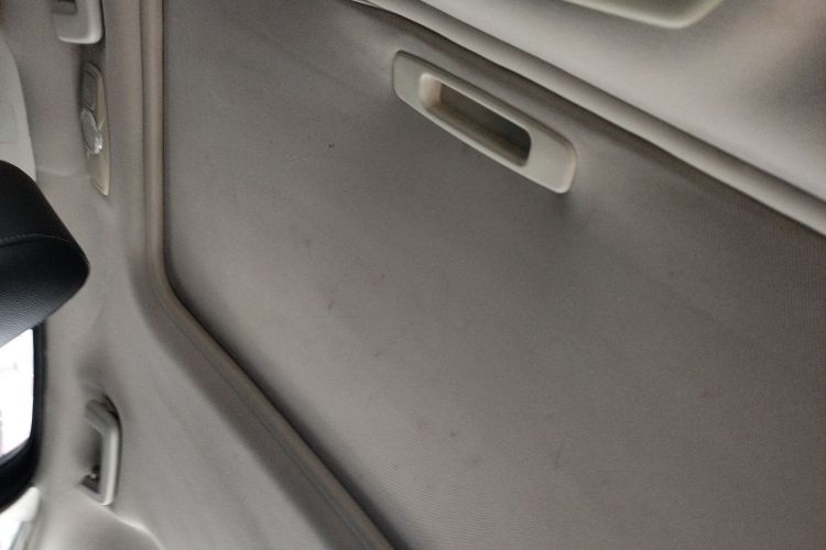 福特 福克斯 2012款 三厢 1.6L 手动风尚型局部细节22