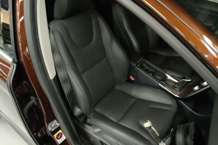 沃尔沃XC60 2016款 T5 智进版局部细节41