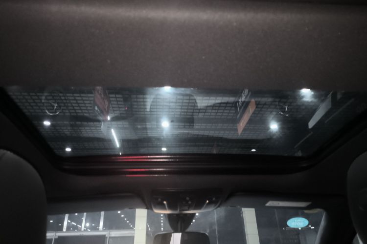 奔驰B级 2017款 B 200 动感型中控内饰22