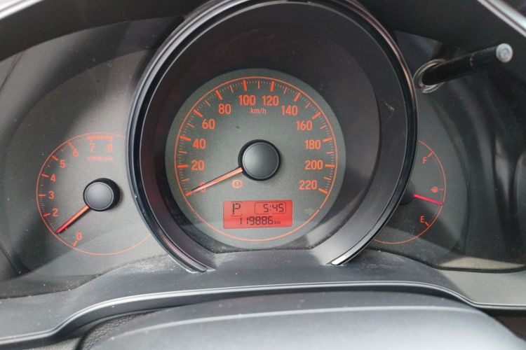 本田 飞度 2016款 1.5L LX CVT舒适型局部细节14