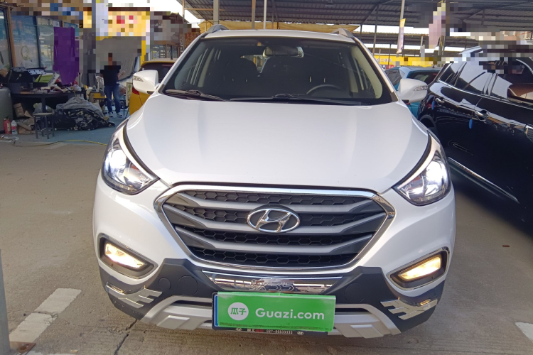 北京现代ix35 2015款 2.0L 自动两驱智能型 国IV车身外观2