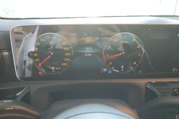 奔驰A级 2019款 A 200 L 运动轿车中控内饰14