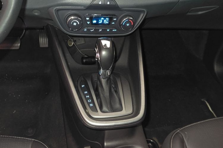 福特 福睿斯 2017款 幸福版 1.5L 自动时尚型局部细节18