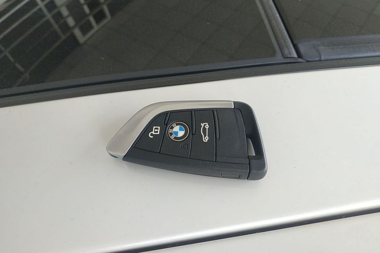 宝马1系 2022款 120i M运动曜夜版中控内饰7001