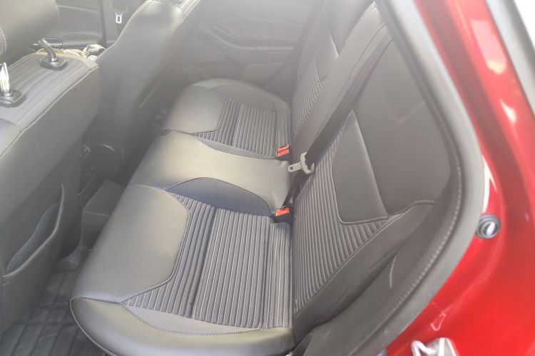 福特 福克斯 2017款 两厢 1.6L 自动风尚型智行版中控内饰21