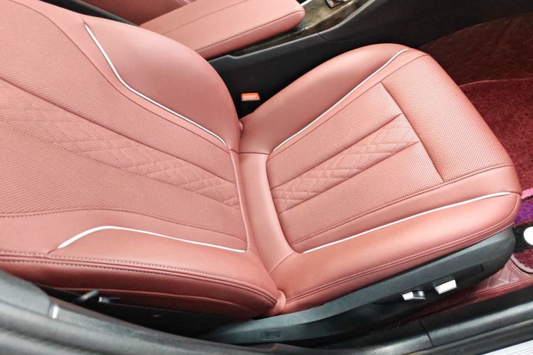 宝马5系 2022款 改款二 525Li M运动套装局部细节41