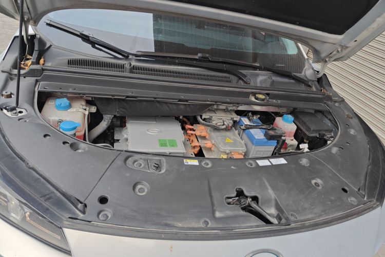 埃安 AION V 2021款 Plus 80 智享科技版 三元锂局部细节24