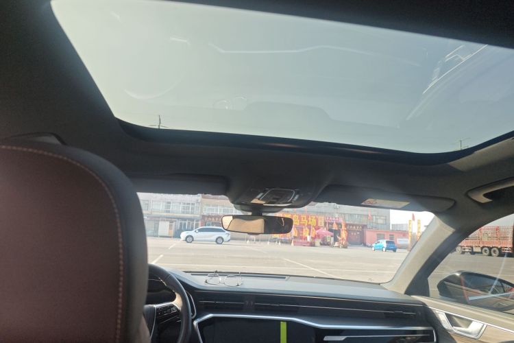 奥迪A6L 2024款 45 TFSI quattro 臻选动感型中控内饰22