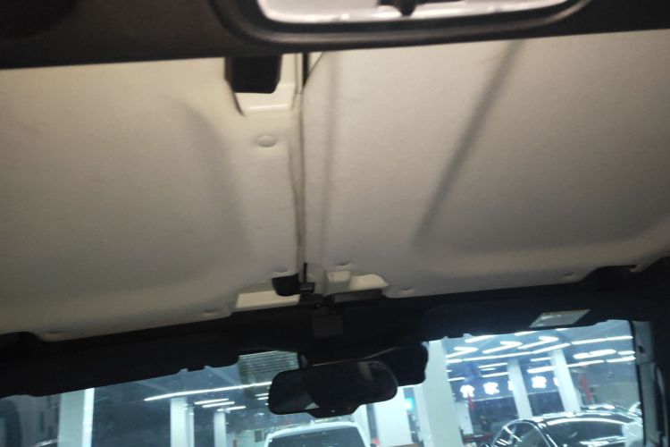 北京BJ40 2020款 2.0T 自动四驱城市猎人版至尊型中控内饰22