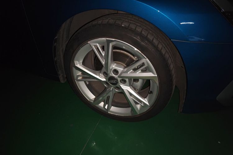 奥迪A3 2021款 Sportback 35 TFSI 时尚致雅型车身外观10