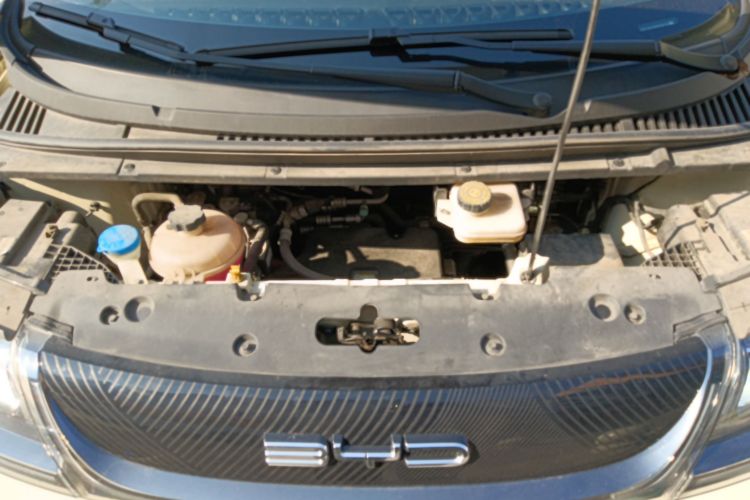 比亚迪 海豚 2023款 420km 时尚版机舱底盘24