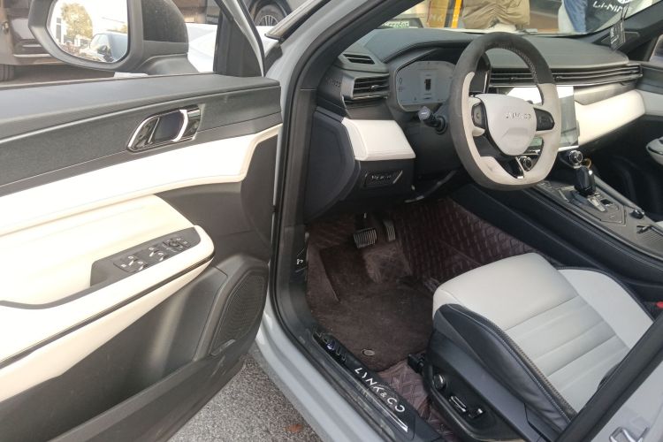 领克01 EM-P 2023款 1.5TD EM-P 晨曦版中控内饰7003