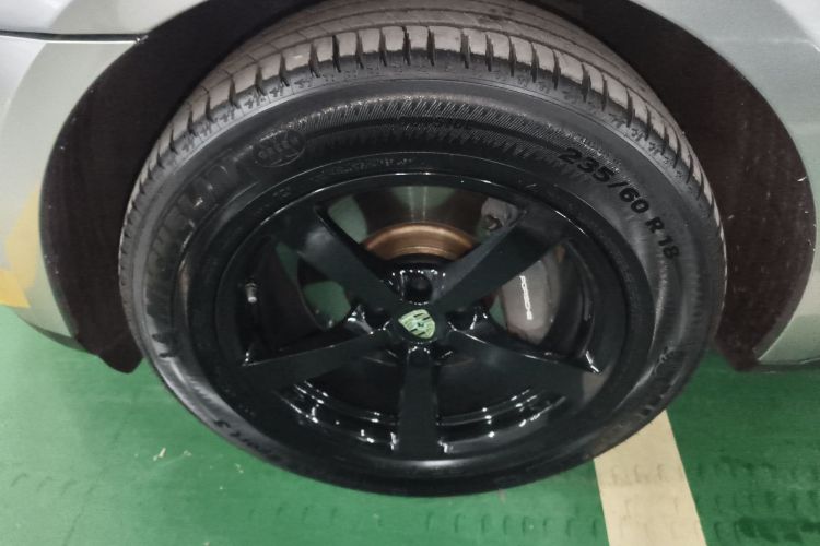 保时捷 2018款 Macan 2.0T车身外观6005