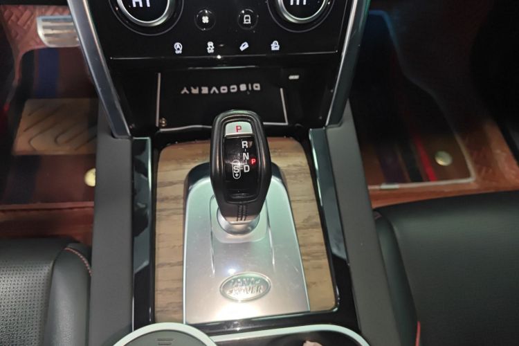 路虎 发现运动版 2020款 249PS R-Dynamic 性能版中控内饰18