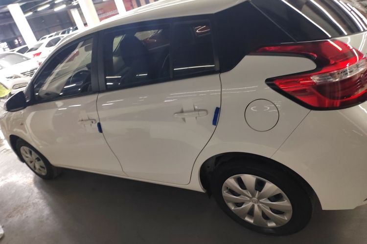 丰田 YARiS L 致炫 2021款 1.5L CVT领先版车身外观4
