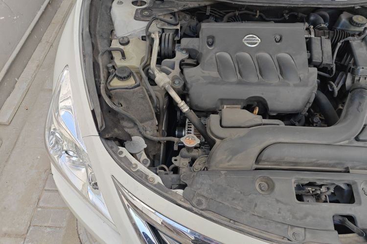 日产 天籁 2014款 2.0L XL Upper科技版局部细节9006