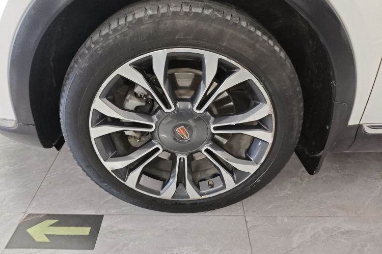 红旗HS5 2019款 2.0T 智联旗享四驱版车身外观6007