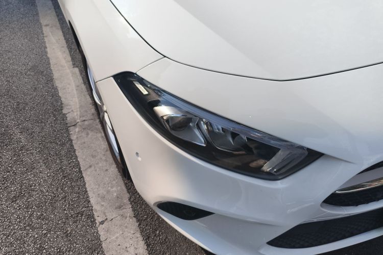 奔驰A级(进口) 2021款 A 200 时尚型车身外观8