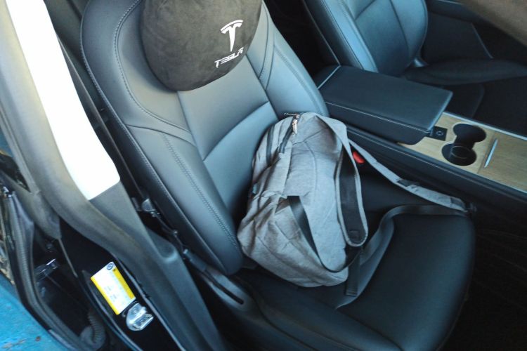 特斯拉 Model Y 2022款 后轮驱动版局部细节41