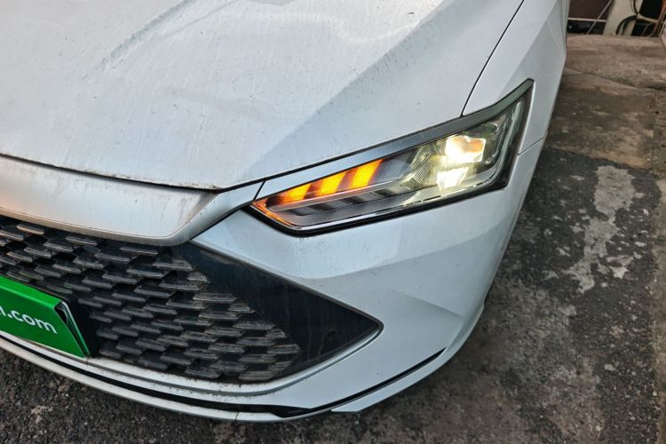 比亚迪 秦PLUS 2023款  冠军版 DM-i 120KM超越型局部细节36