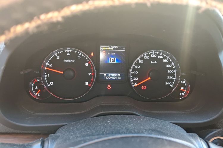 斯巴鲁 傲虎 2014款 2.5i 雅尚智能版中控内饰14