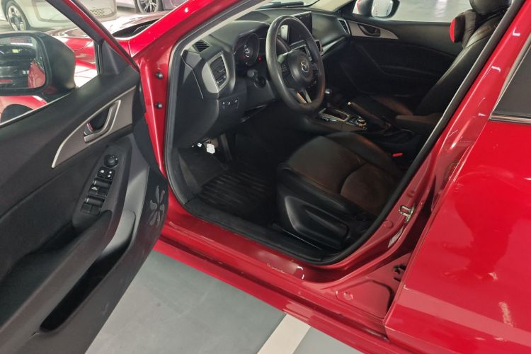 马自达3 昂克赛拉 2017款 三厢 1.5L 自动舒适型 国VI中控内饰7003