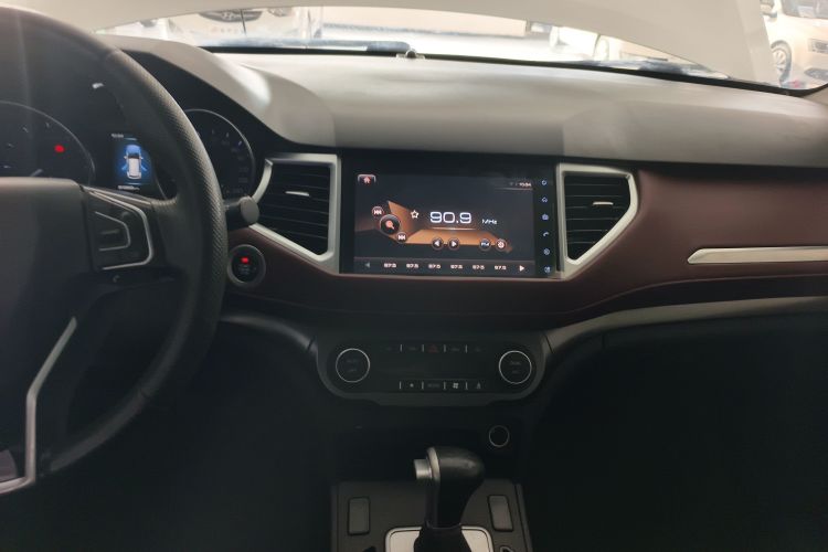 哈弗H6 Coupe 2019款 1.5T 自动两驱精英型 国V中控内饰16