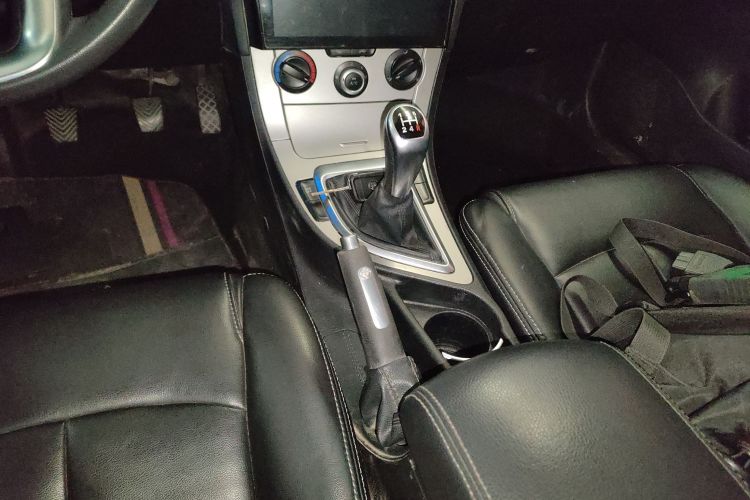 中华H530 2017款 1.6L 手动舒适型局部细节18