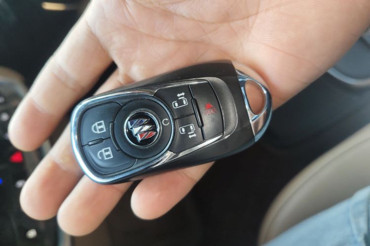 别克GL8 2020款 ES陆尊 653T 尊享型中控内饰11