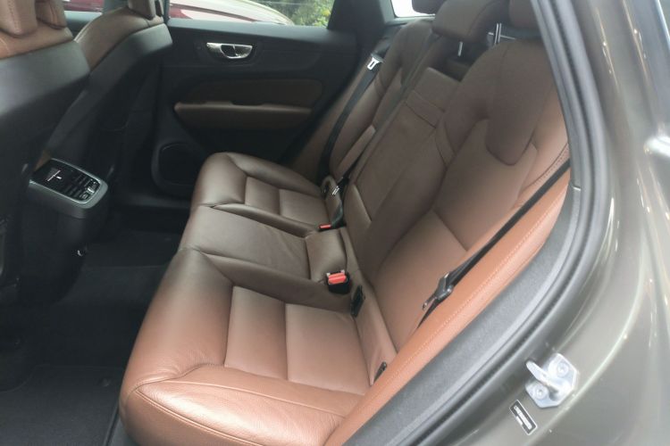 沃尔沃XC60 2019款 T5 四驱智雅豪华版 国V中控内饰21