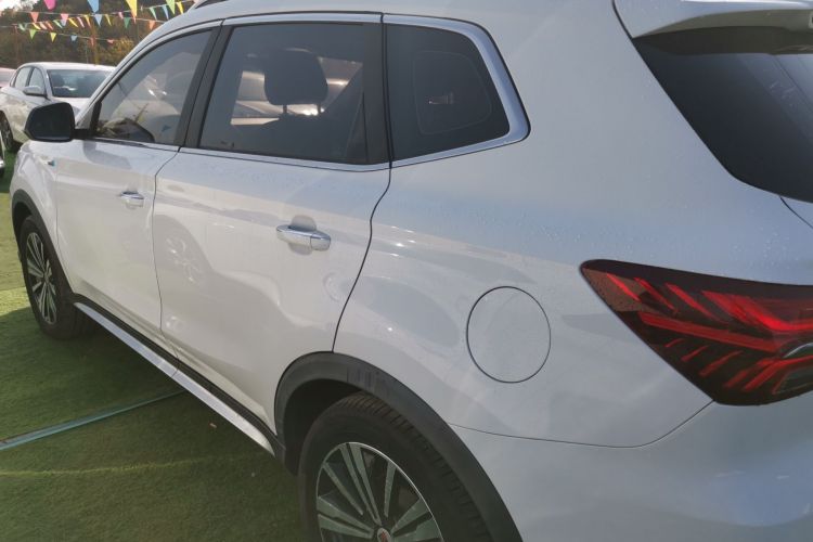 荣威RX5 2020款 20T 自动4G互联超越旗舰版车身外观4