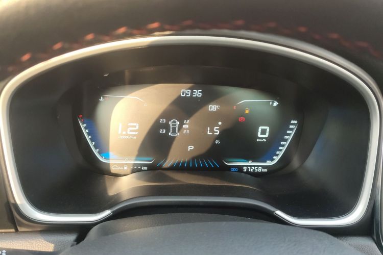 SWM斯威汽车 SWM斯威G05 2019款 1.5T 自动豪华型局部细节14