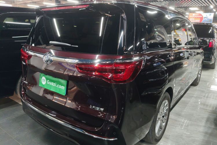 别克GL8 2022款 Avenir艾维亚 七座亲礼版车身外观7