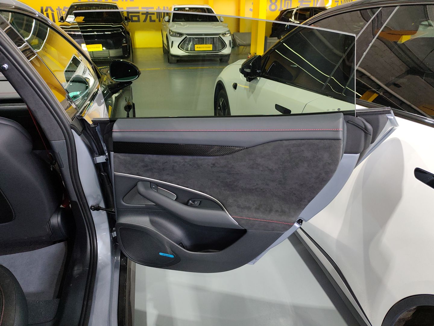 小米汽车 小米SU7 Ultra 2025款 Ultra