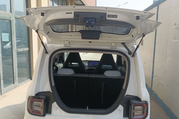 吉利银河 2024款 熊猫mini 200km 耐力熊机舱底盘23