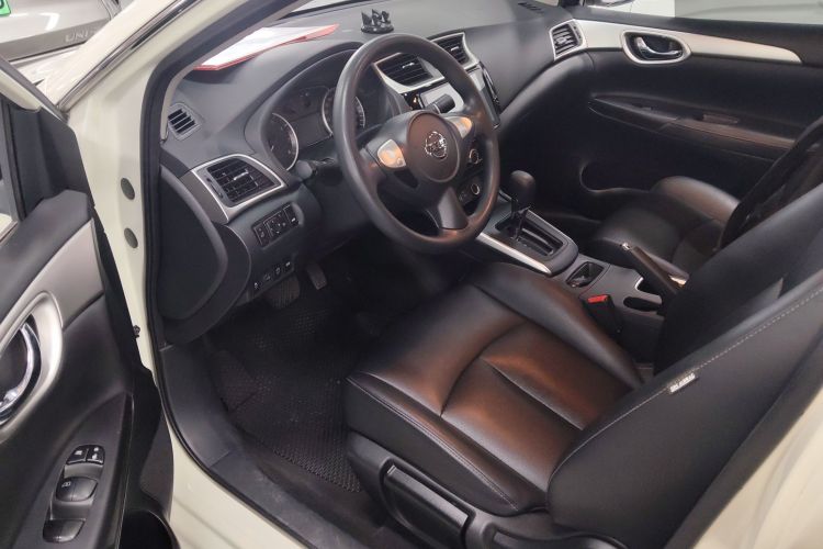 日产 轩逸 2021款 经典 1.6XL CVT豪华版中控内饰20