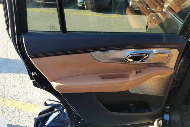 广汽传祺 传祺ES9 2024款 PHEV 143km Max中控内饰7008