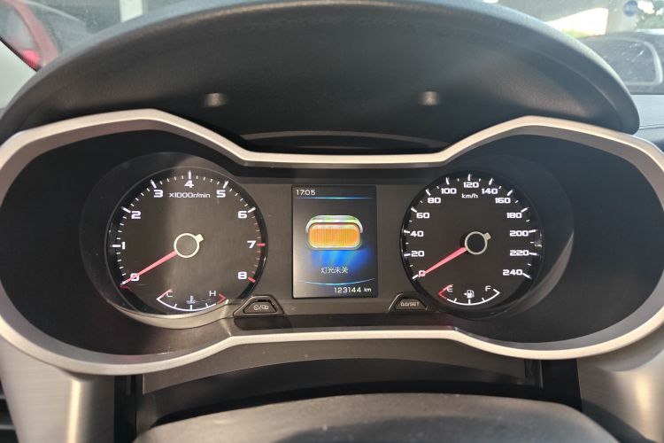 吉利汽车 帝豪GL 2017款 1.3T DCT尊贵型局部细节14