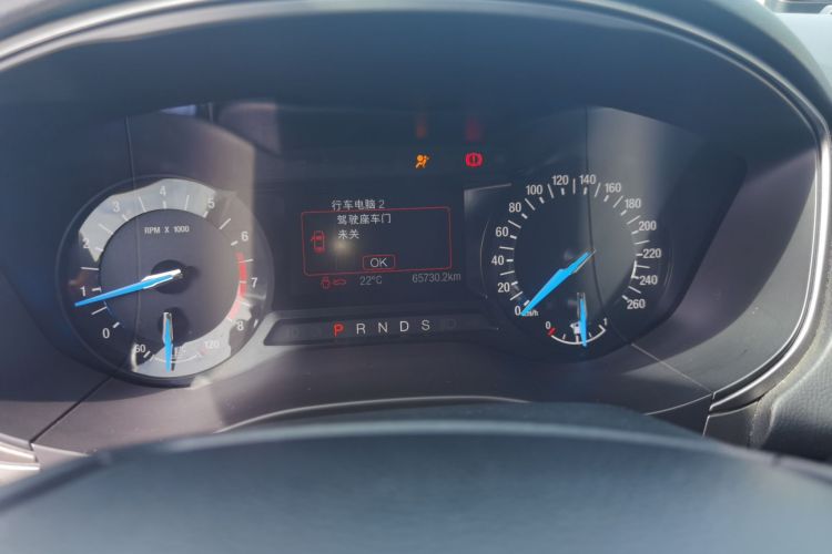 福特 蒙迪欧 2017款 改款 EcoBoost 180 时尚型中控内饰15