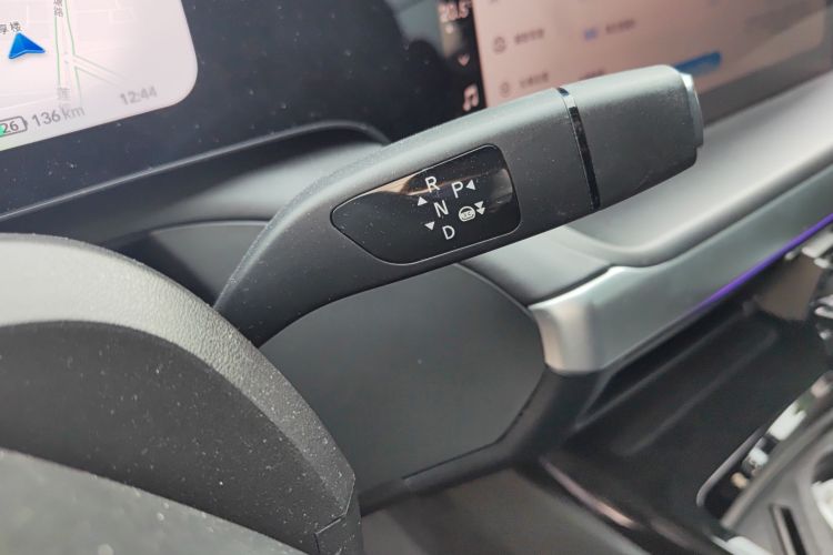 小鹏P7 2022款 586G中控内饰18