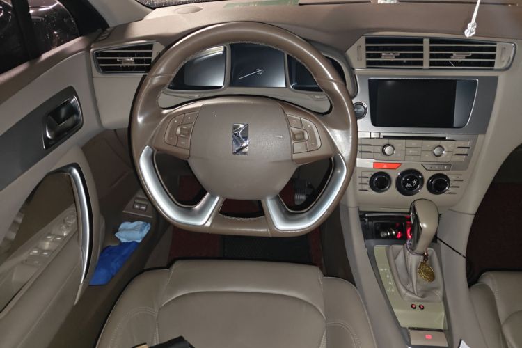 DS 5LS 2014款 1.6T 豪华版THP160中控内饰13