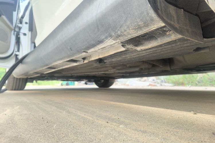 福特 福克斯 2015款 三厢 1.6L 自动舒适型局部细节9002