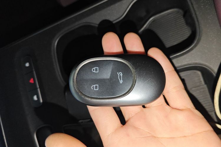 蔚来ET5 2022款 75kWh中控内饰11