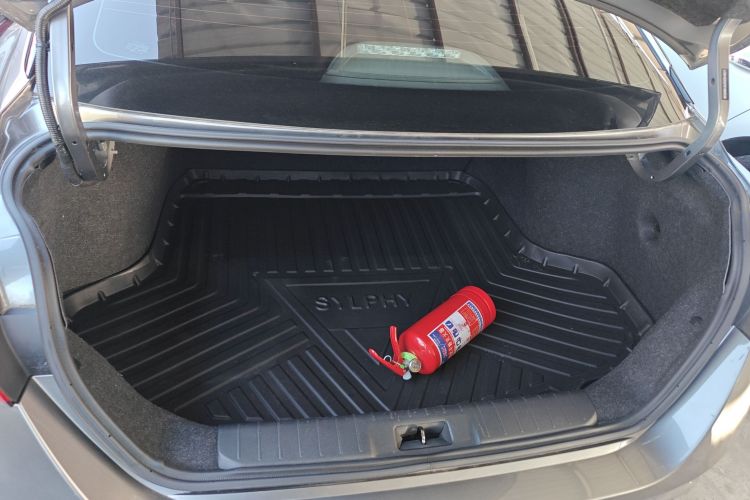 日产 轩逸 2020款 1.6L XL CVT悦享版局部细节23